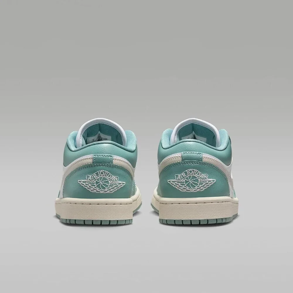 Women's Air Jordan 1 Low-Top Shoes